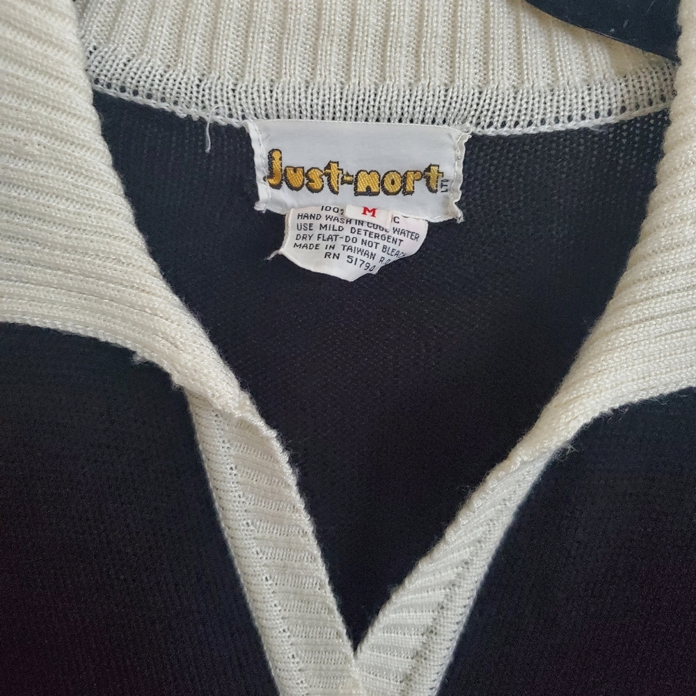 Vintage Knit Dress - Picture 2 of 7